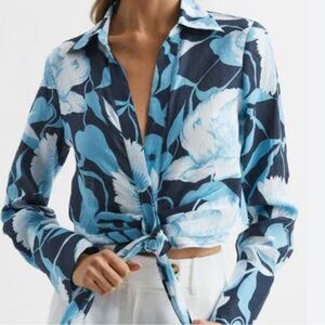 Blue printed linen top